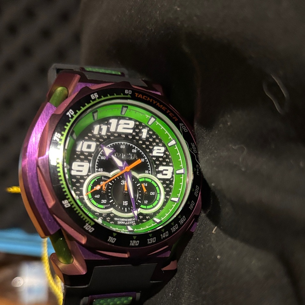 Invicta S1 Rally 43800 – 50.5mm Swiss Quartz Chronograph with Carbon Fiber Dial
